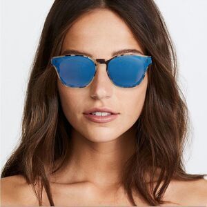 ILLESTEVA “Martinique” Sunglasses